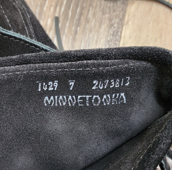 Minnetonka Moccasin Black Fringe Knee-High Women's Boots Lace Up - Picture 6 of 11